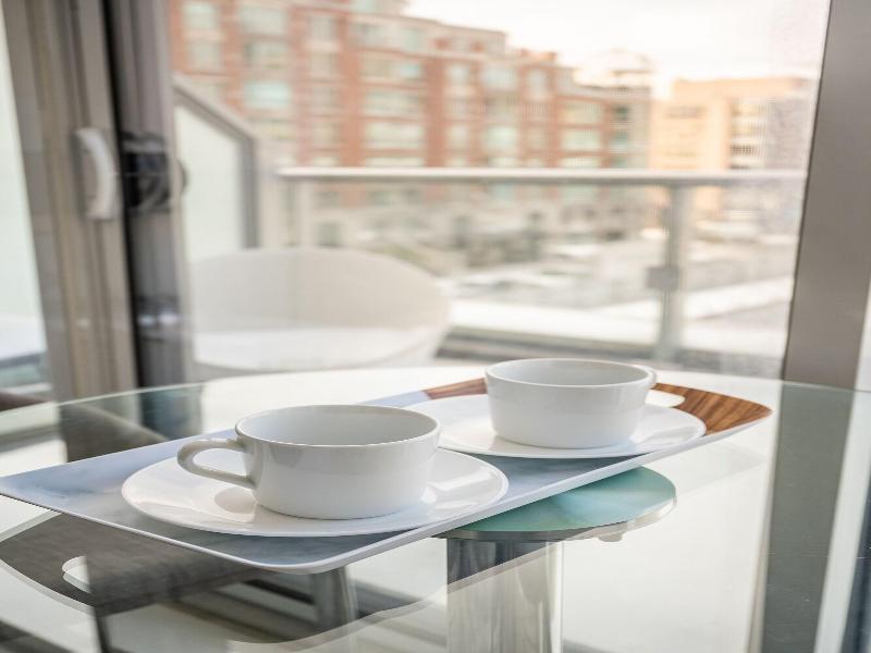 Charming Yorkville Condos — photo 36