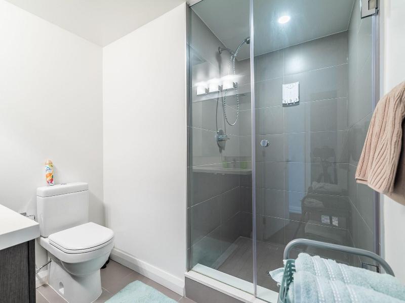 Charming Yorkville Condos — photo 11