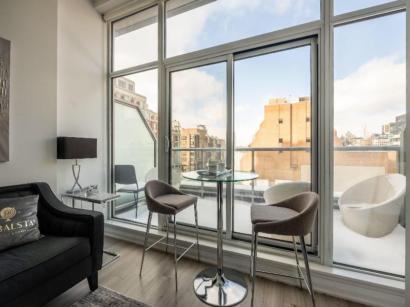 Charming Yorkville Condos — photo 42