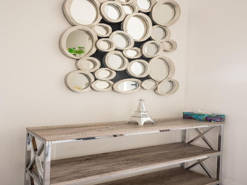 Charming Yorkville Condos — photo 64