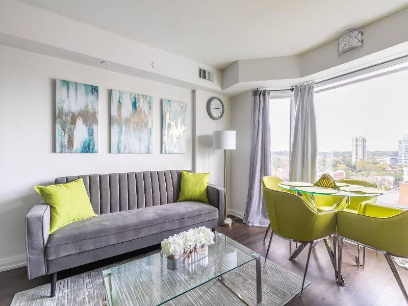 Charming Yorkville Condos — photo 61