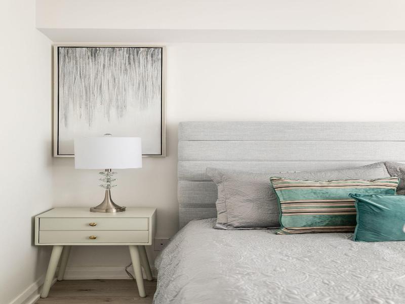 Charming Yorkville Condos — photo 20