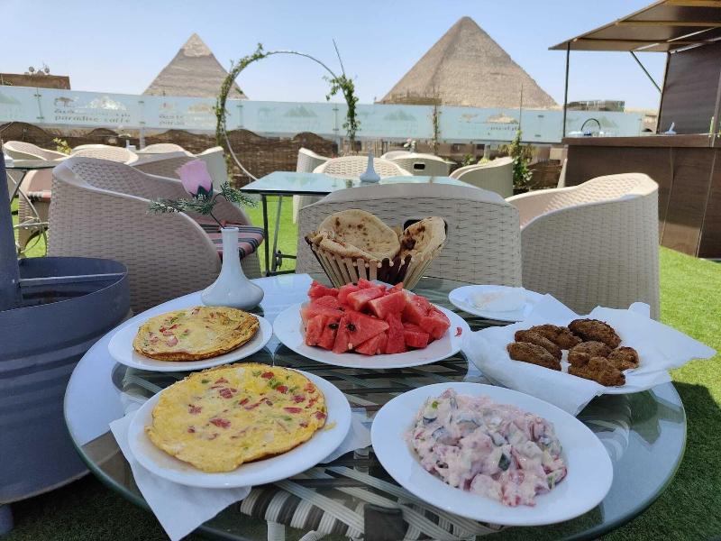 Pyramids Paradise Hotel image