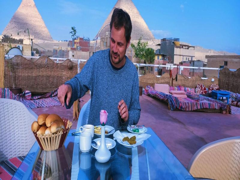 Pyramids Paradise Hotel image