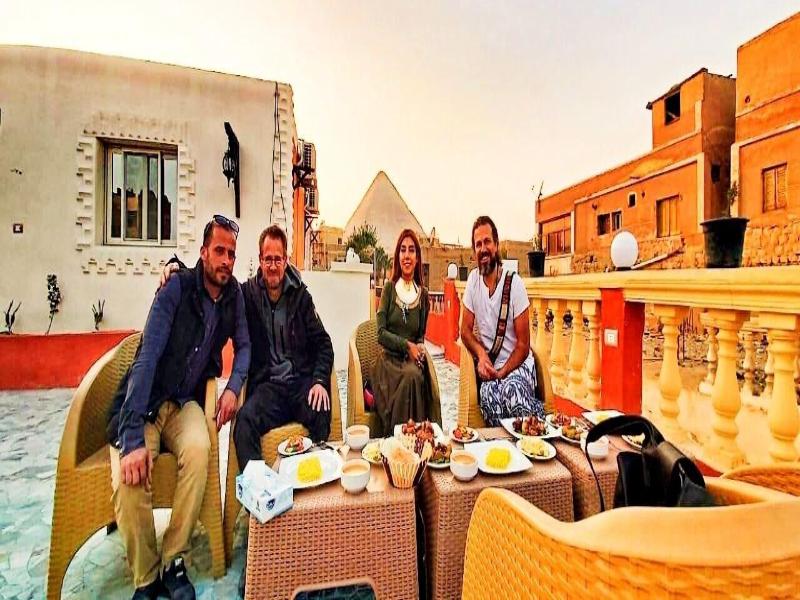 Pyramids Paradise Hotel image