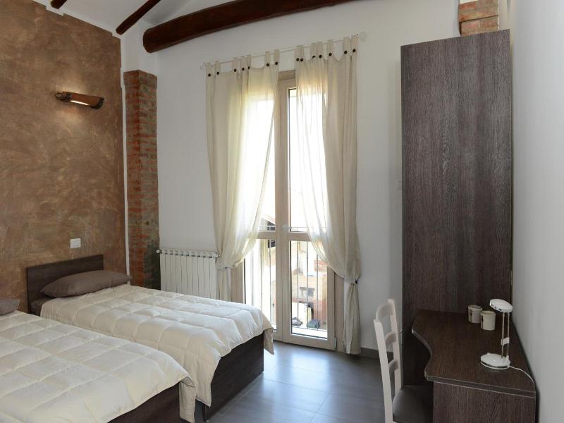 Il Leccio image