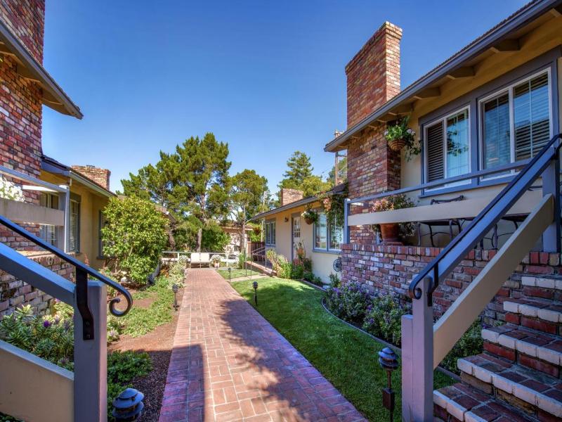 Horizon Inn & Ocean View Lodge image