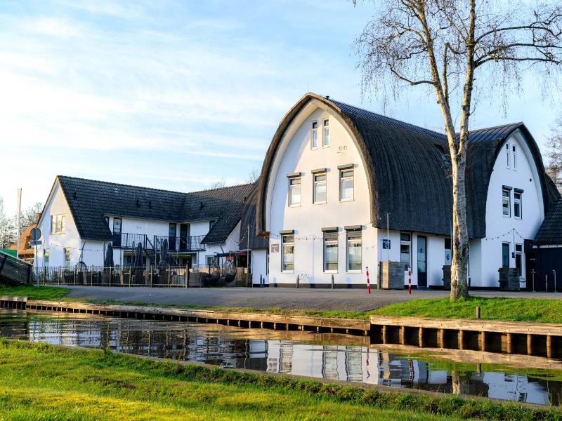 Hotel Giethoorn image