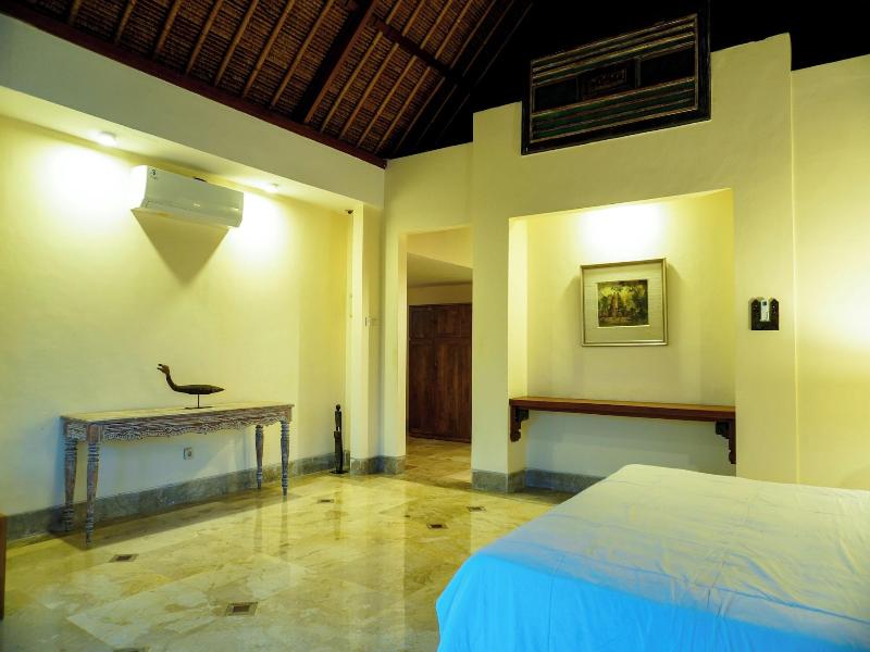 Alam Puri Art Museum And Villas image