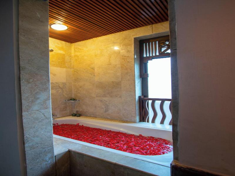 Alam Puri Art Museum And Villas image