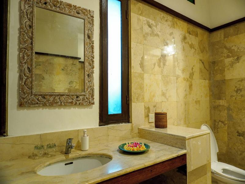 Alam Puri Art Museum And Villas image