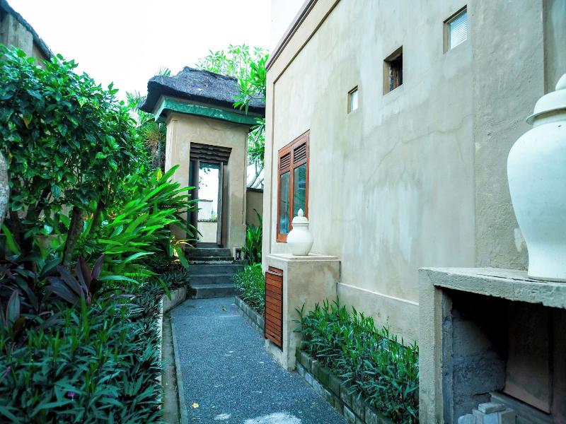 Alam Puri Art Museum And Villas image