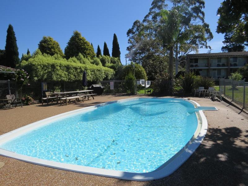 Golfview Lodge image