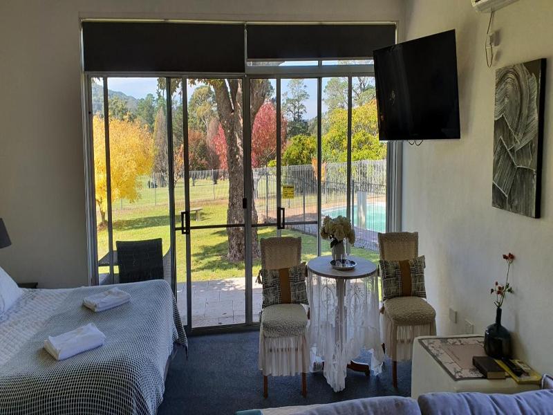 Golfview Lodge image