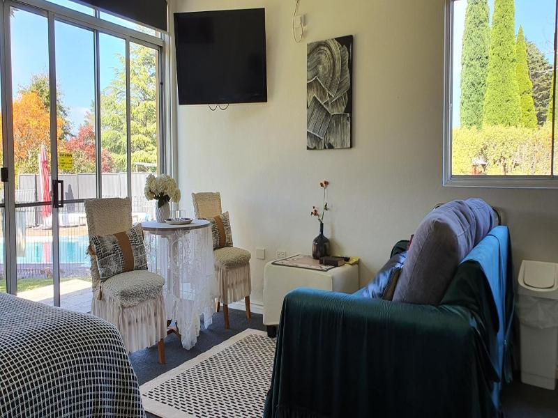 Golfview Lodge image