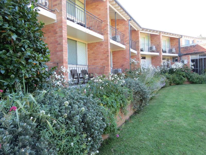 Golfview Lodge image