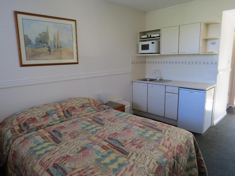 Golfview Lodge image