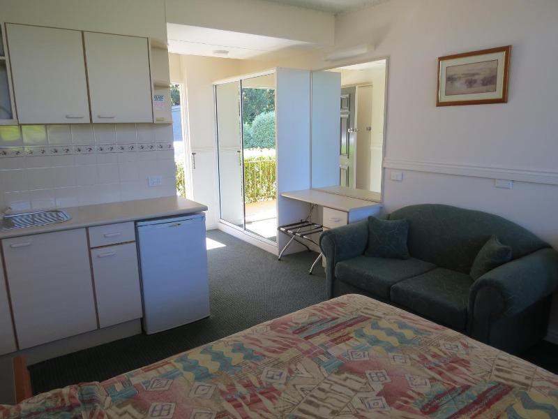 Golfview Lodge image