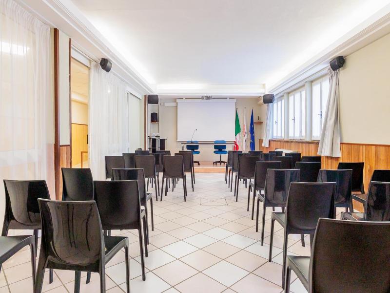 Al Centro image