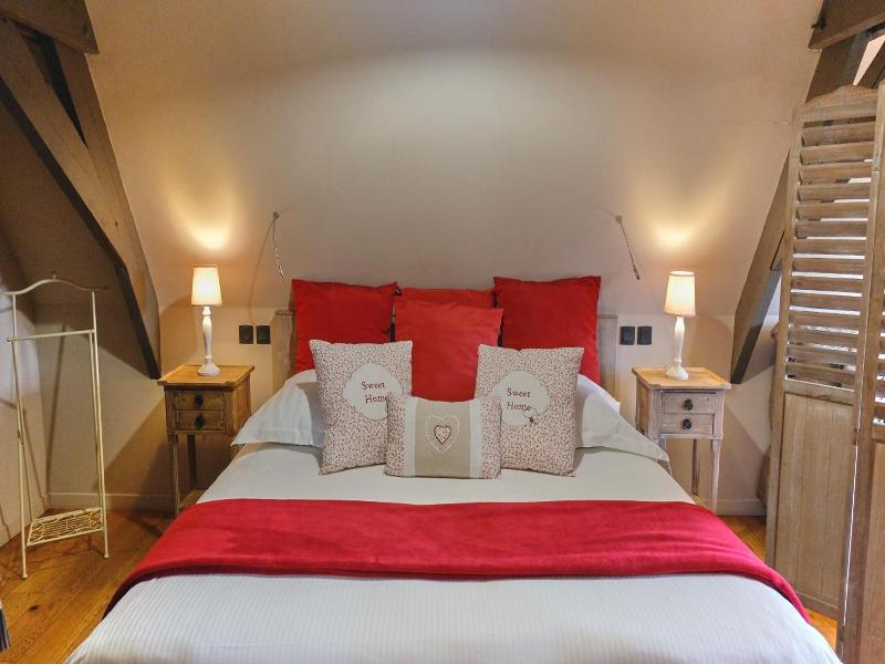Au Petit Manoir image