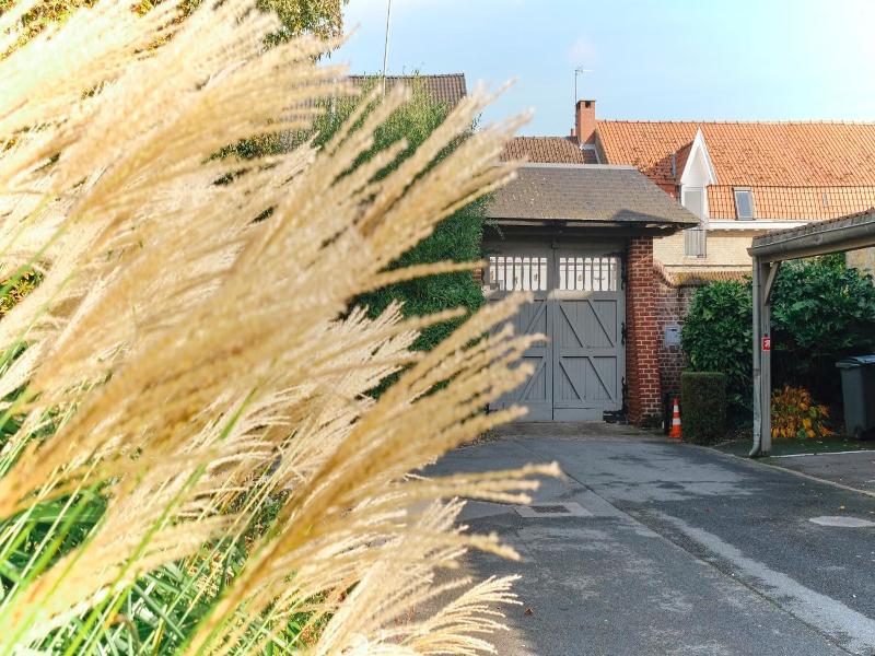 Au Petit Manoir image