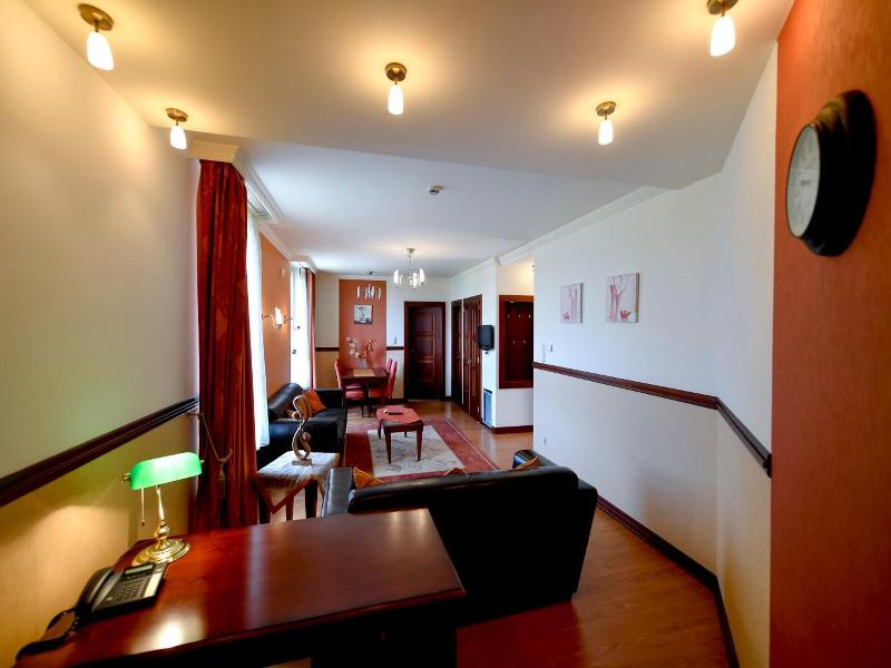 Campus Hotel image