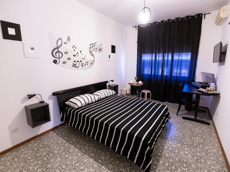 Quelli Della Via Gluck image