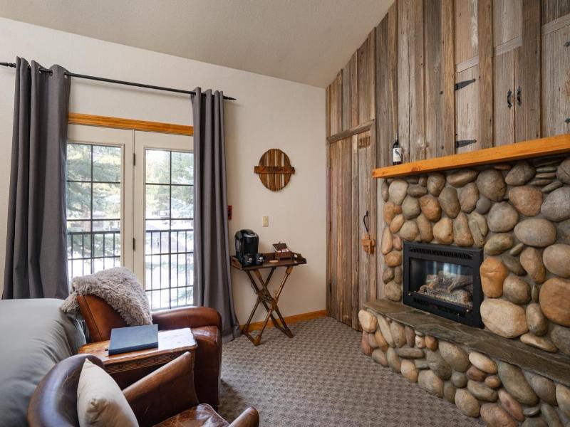 Black Bear Lodge image