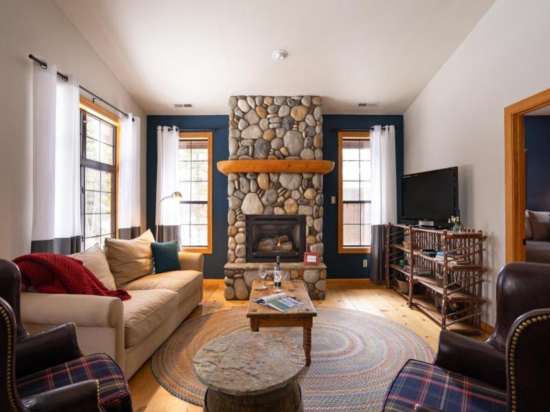Black Bear Lodge image