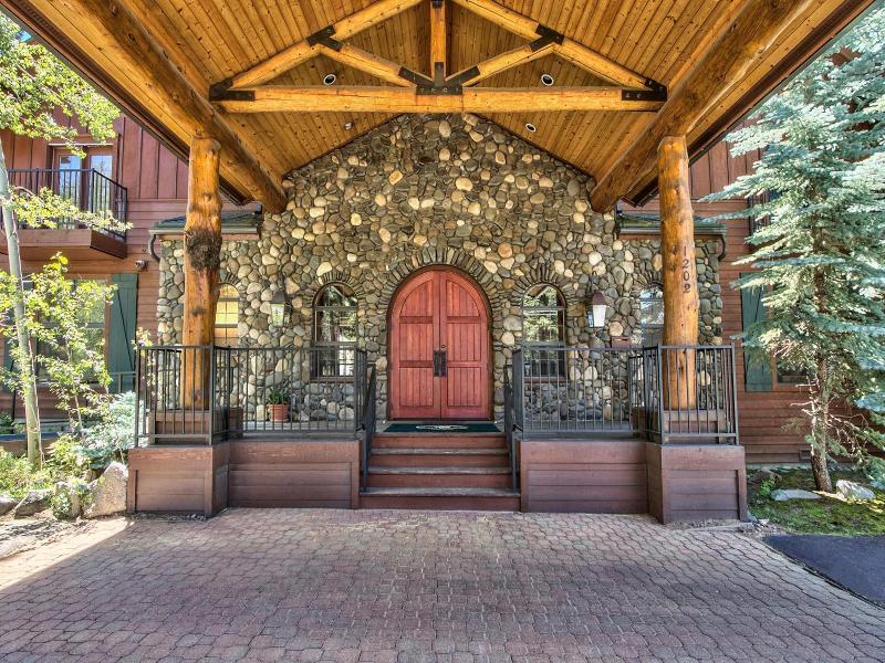 Black Bear Lodge image