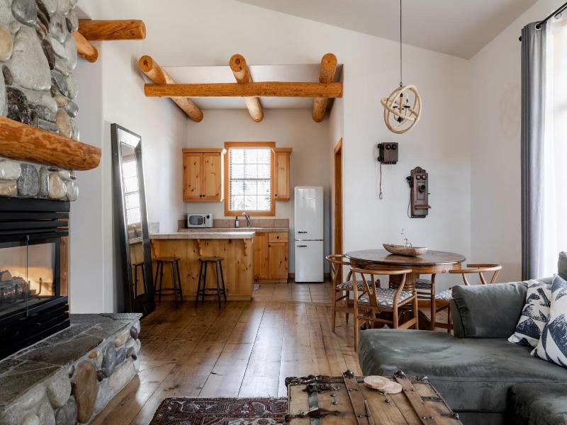 Black Bear Lodge image