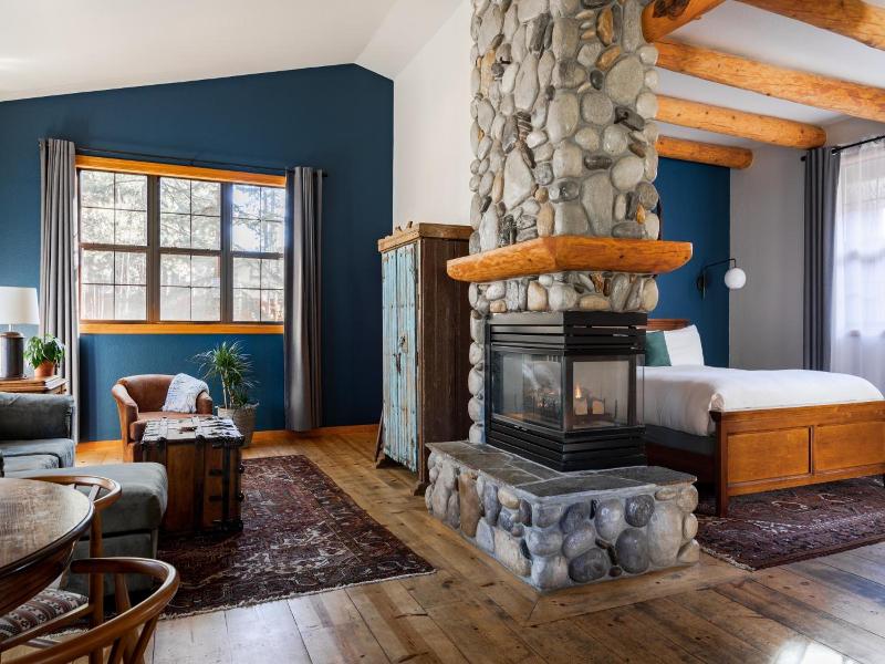 Black Bear Lodge image