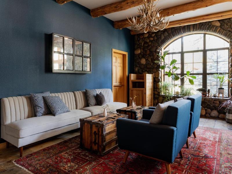 Black Bear Lodge image