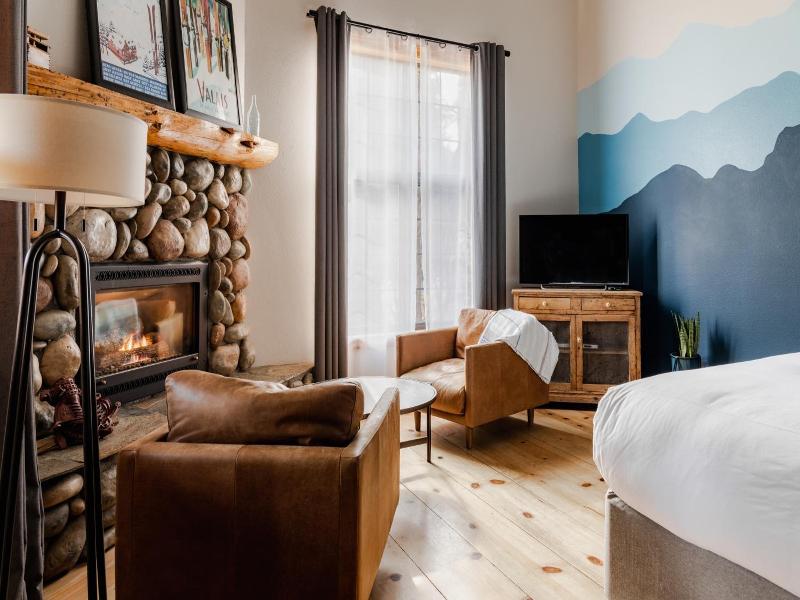 Black Bear Lodge image