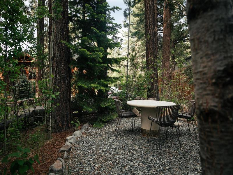 Black Bear Lodge image