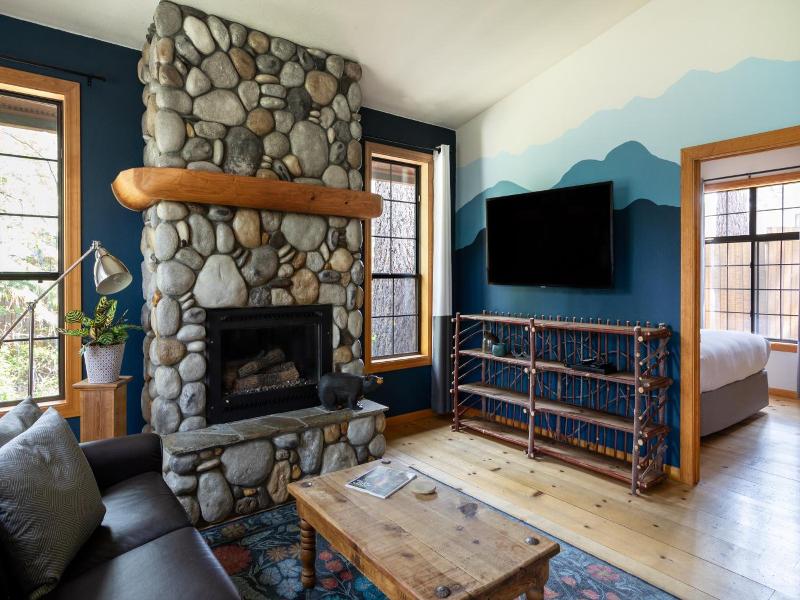 Black Bear Lodge image