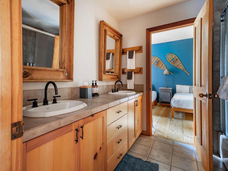 Black Bear Lodge image