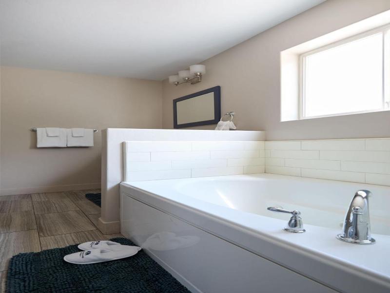 Black Bear Lodge image