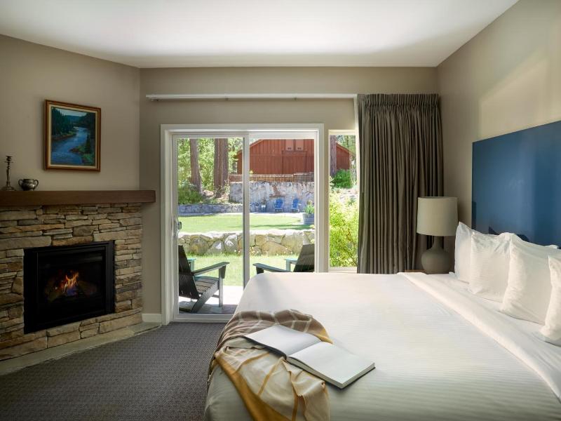 Black Bear Lodge image