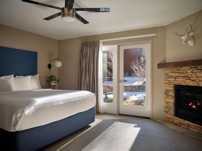 Black Bear Lodge image