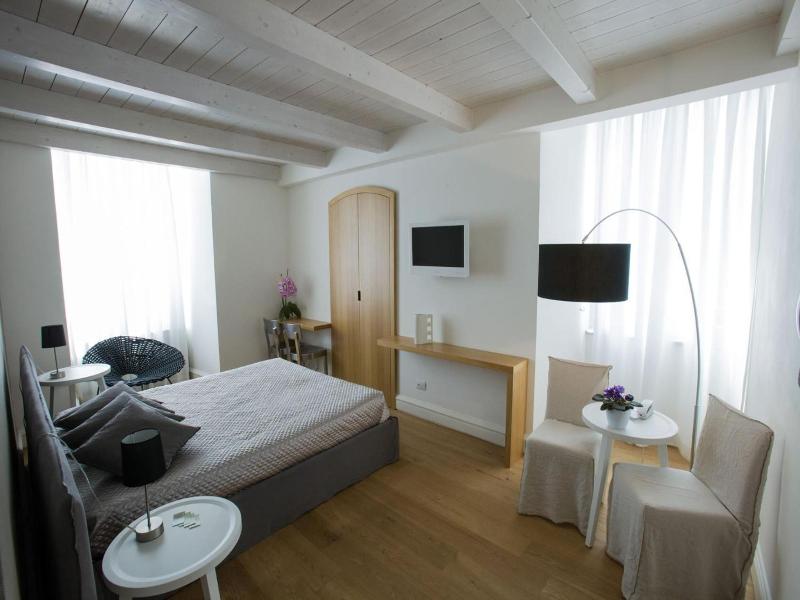 Villa Fornari Resort image