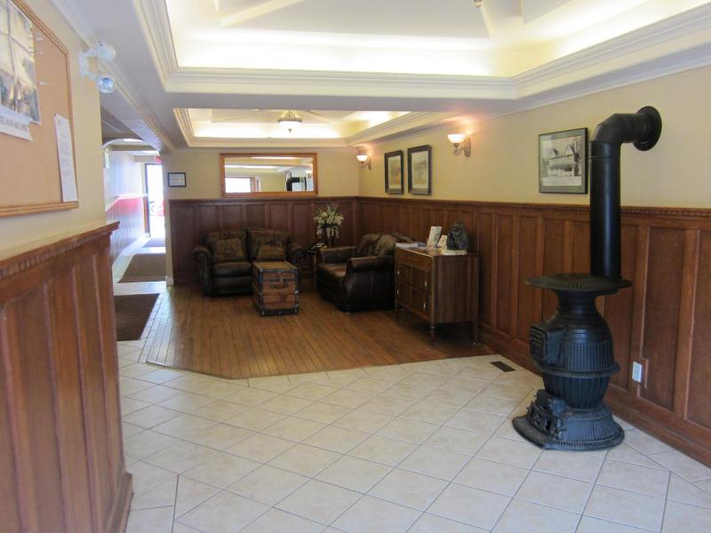 Reynolds Hotel