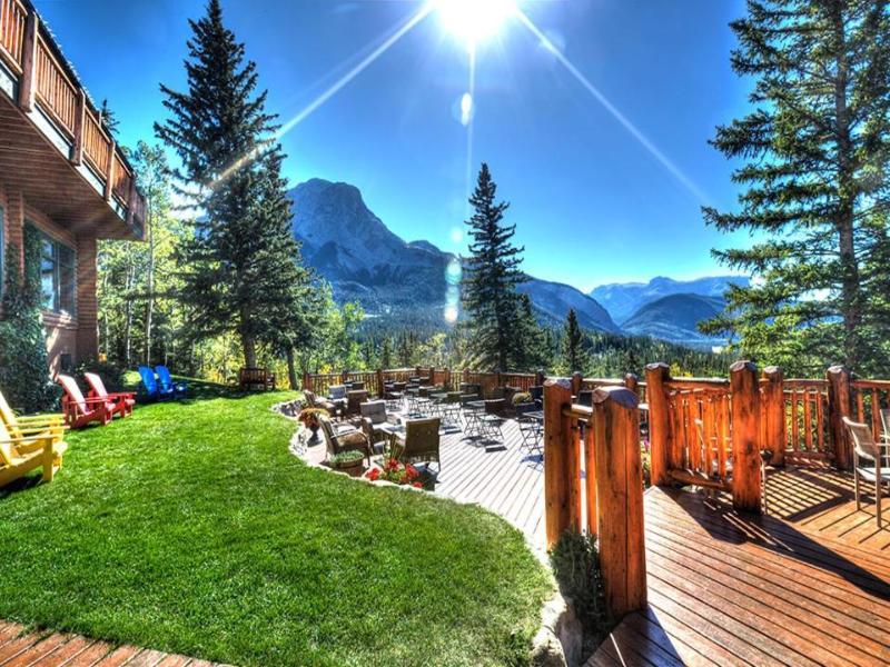 Overlander Mountain Lodge image