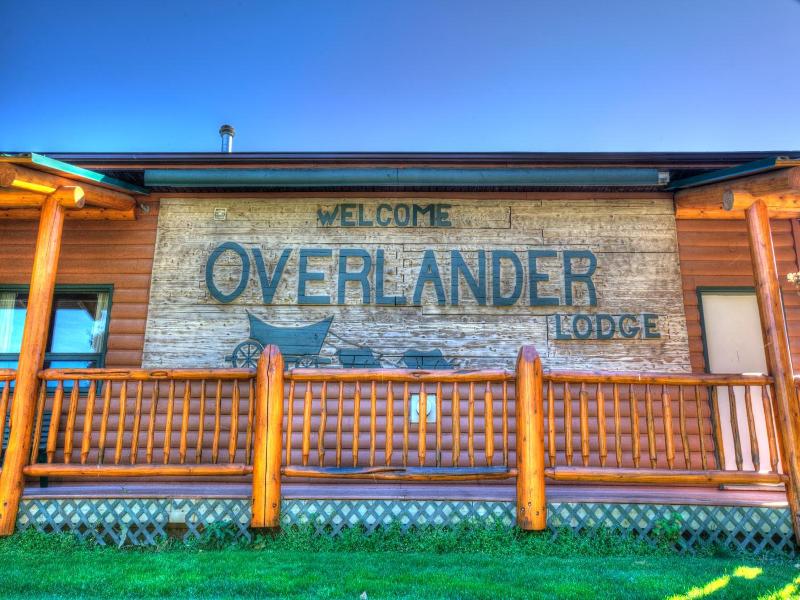 Overlander Mountain Lodge image