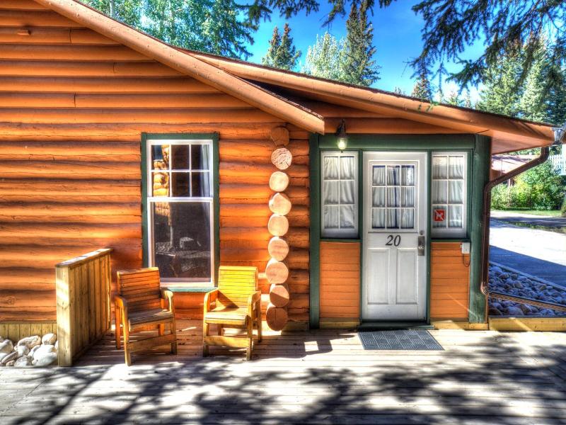 Overlander Mountain Lodge image