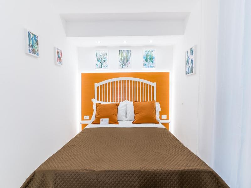 Mama Tita Rooms And Breakfast image