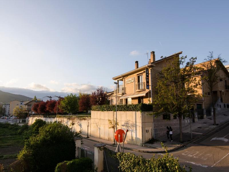 B&b Zaldu image