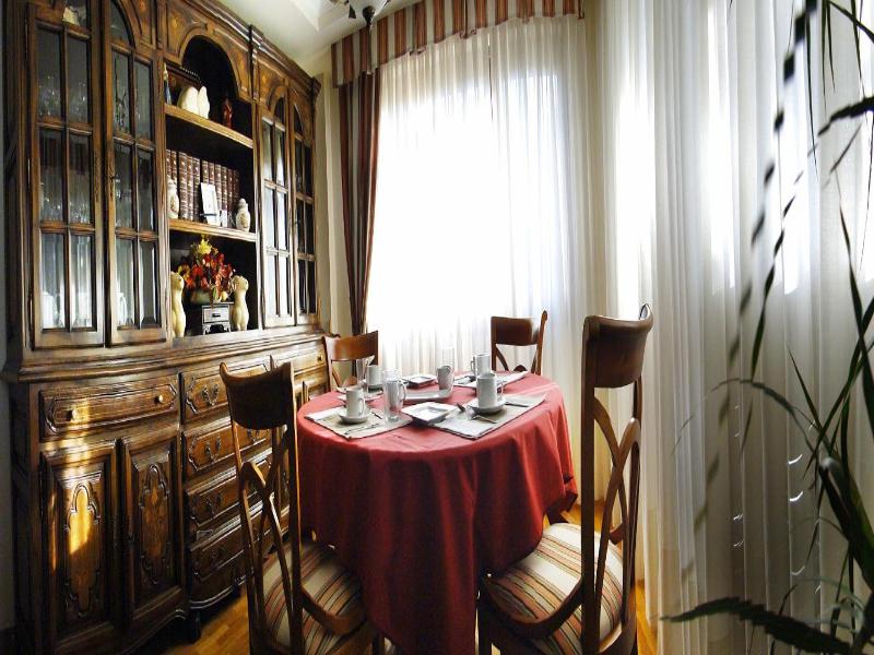 B&b Zaldu image