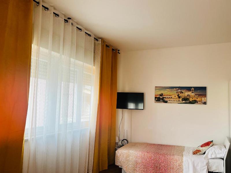 Lealbe Di Sicilia image