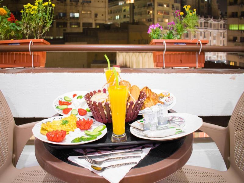 Golden Palace Hotel image